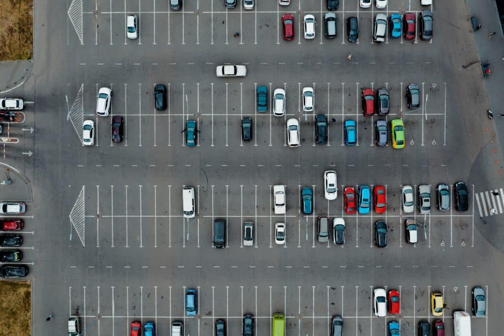 Parklücke zu klein? Mit diesem Rechenweg finden Sie heraus, ob Ihr Auto hineinpasst