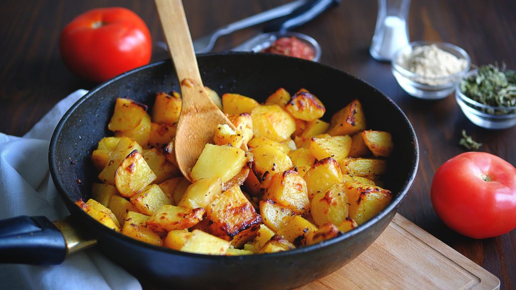 Profi-Geheimnis: So zaubern Sie knusprige Bratkartoffeln wie ein Chefkoch