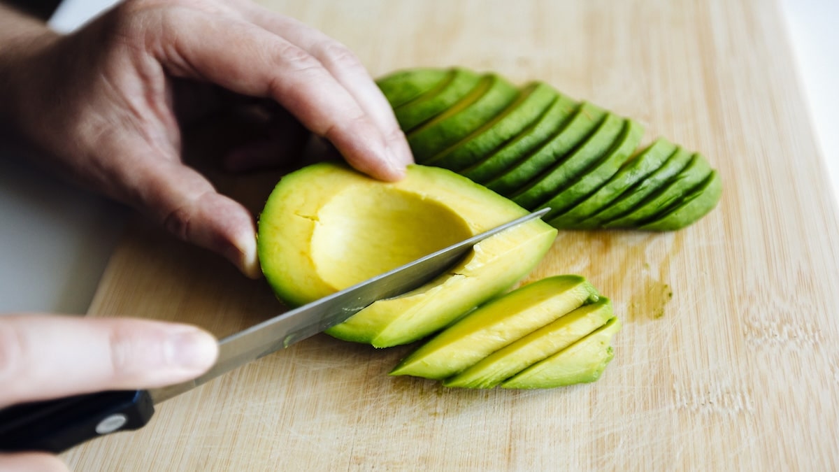 Harte Avocado: Mit diesem einfachen Trick ist sie in Minuten reif