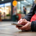 Experten raten ab, diese Handy-Funktionen unterwegs zu nutzen