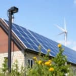Experte ist sich sicher: In ein paar Jahren wird niemand mehr PV-Strom einspeisen
